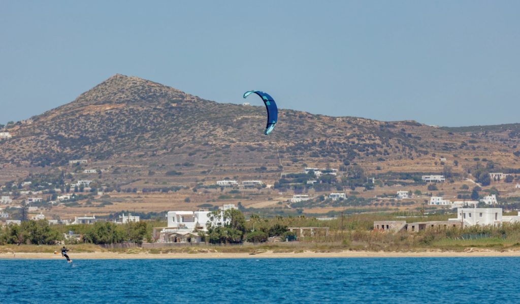 Spots in Paros, Pounta